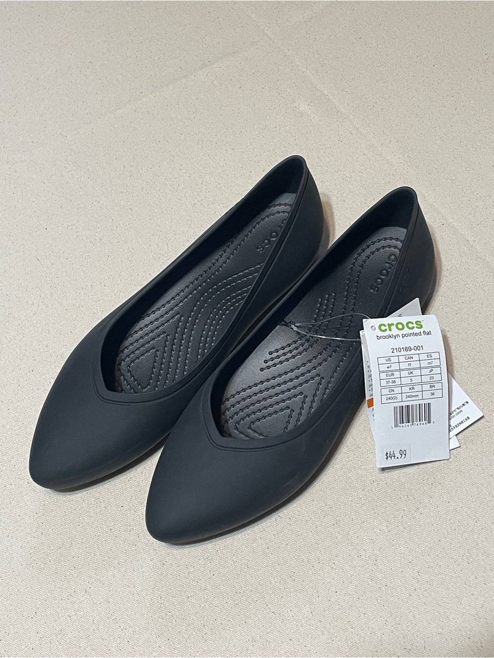 CROCS Brooklyn Pointed Flat Size 7 Black Slip On Ballet Cmfort Shoe NWT